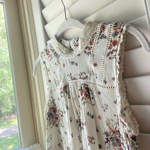 Altar’d state floral top